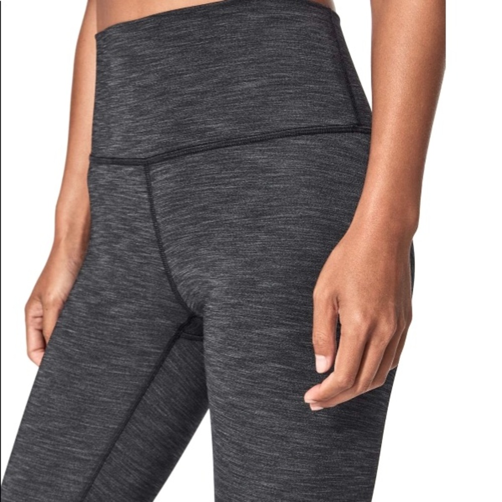 🍋 Lululemon Heathered Black Wunder Under Leggings